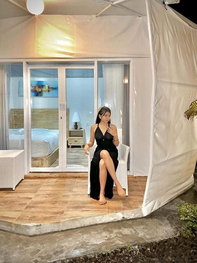 Starlake Villa & Glamping Kubupenlokan Exteriér fotografie