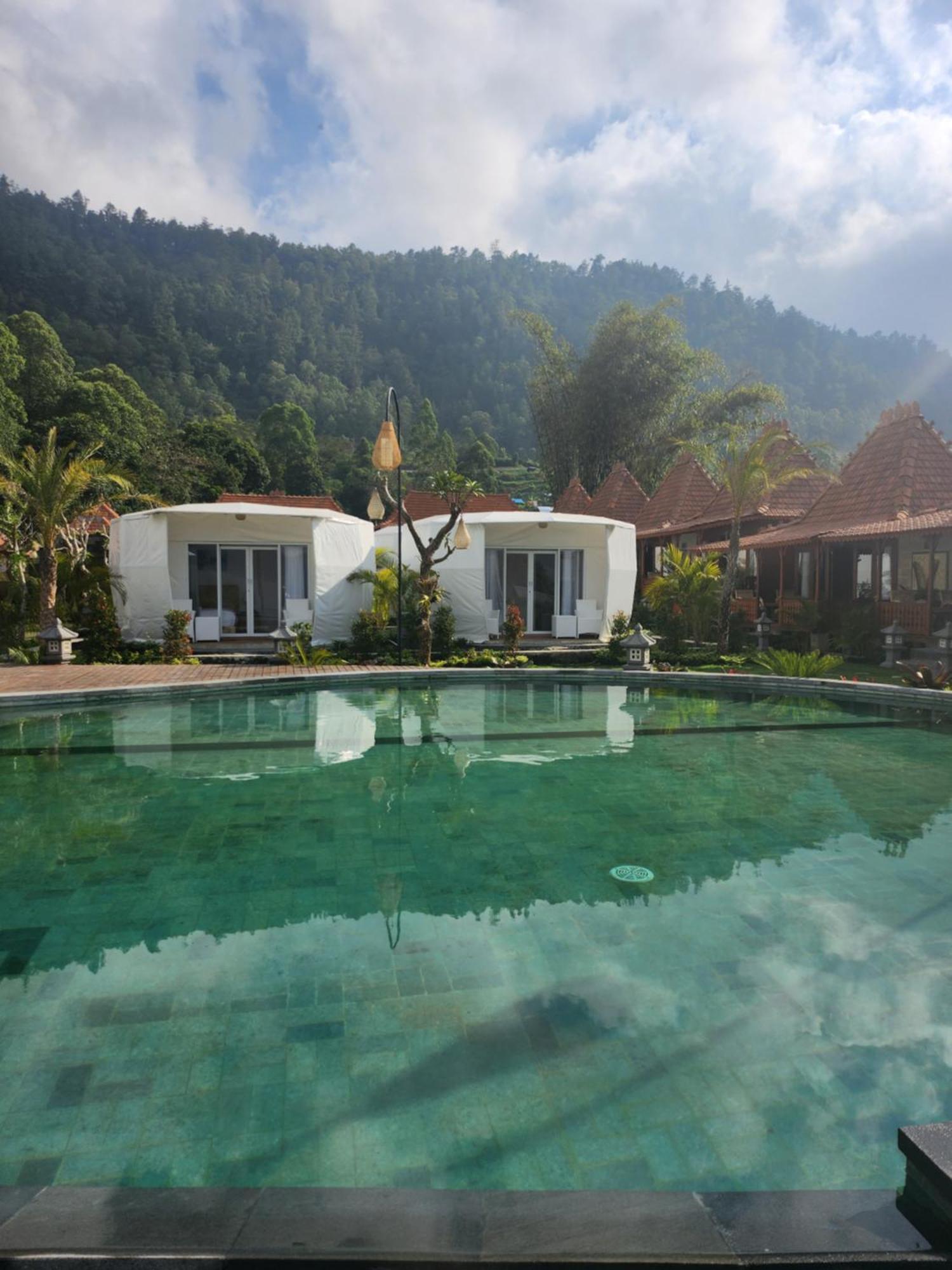 Starlake Villa & Glamping Kubupenlokan Exteriér fotografie